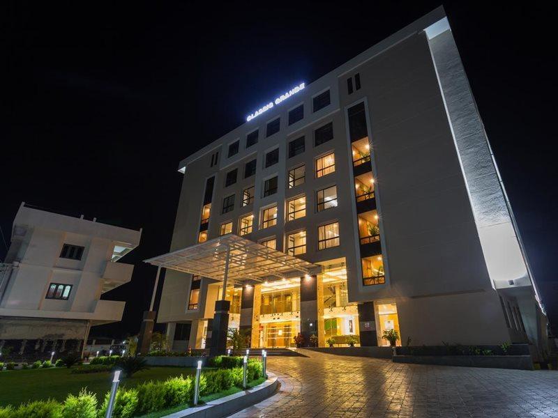 Classic Grande,A Member Of Radisson Imphal Buitenkant foto