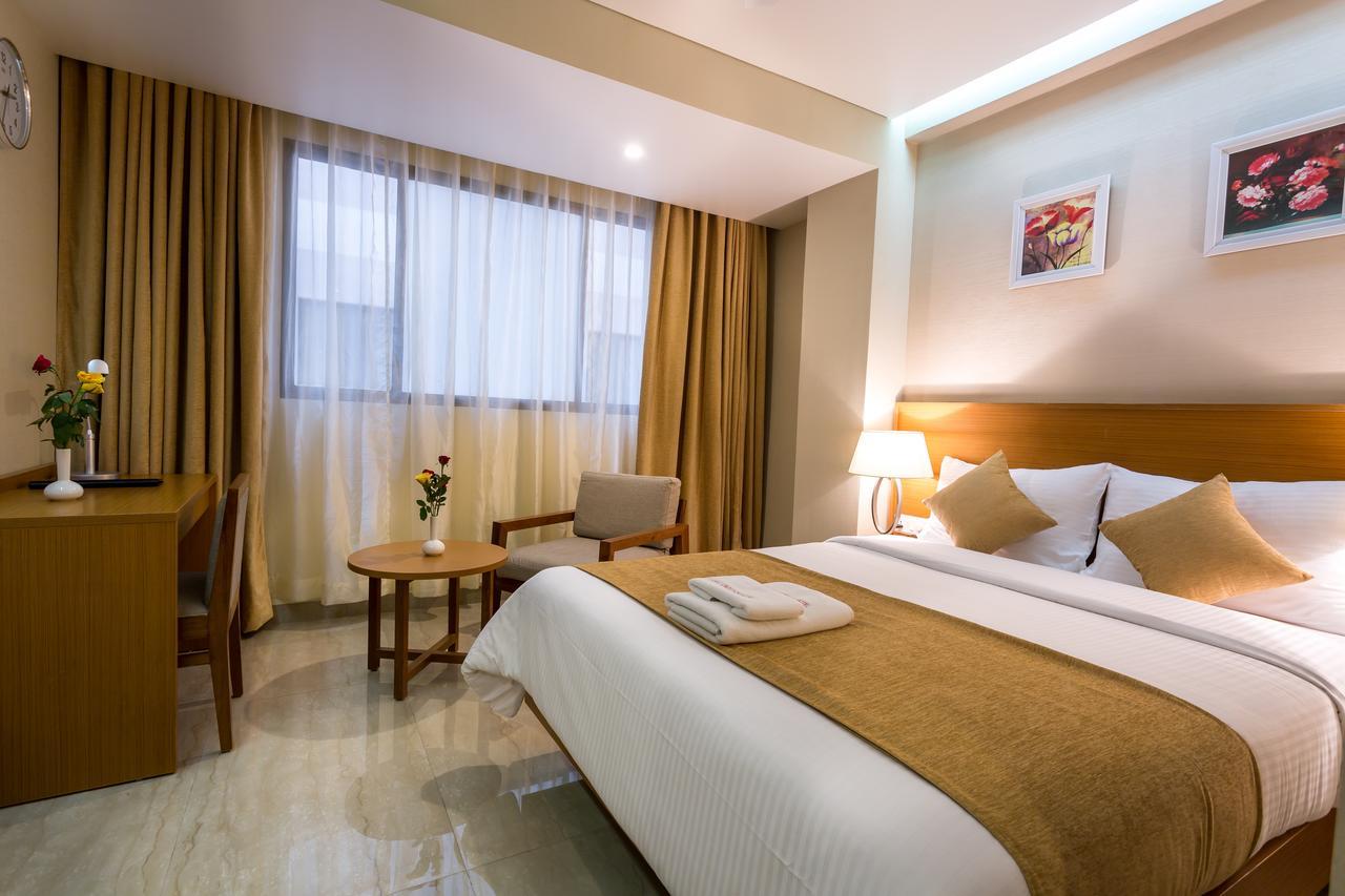 Classic Grande,A Member Of Radisson Imphal Buitenkant foto