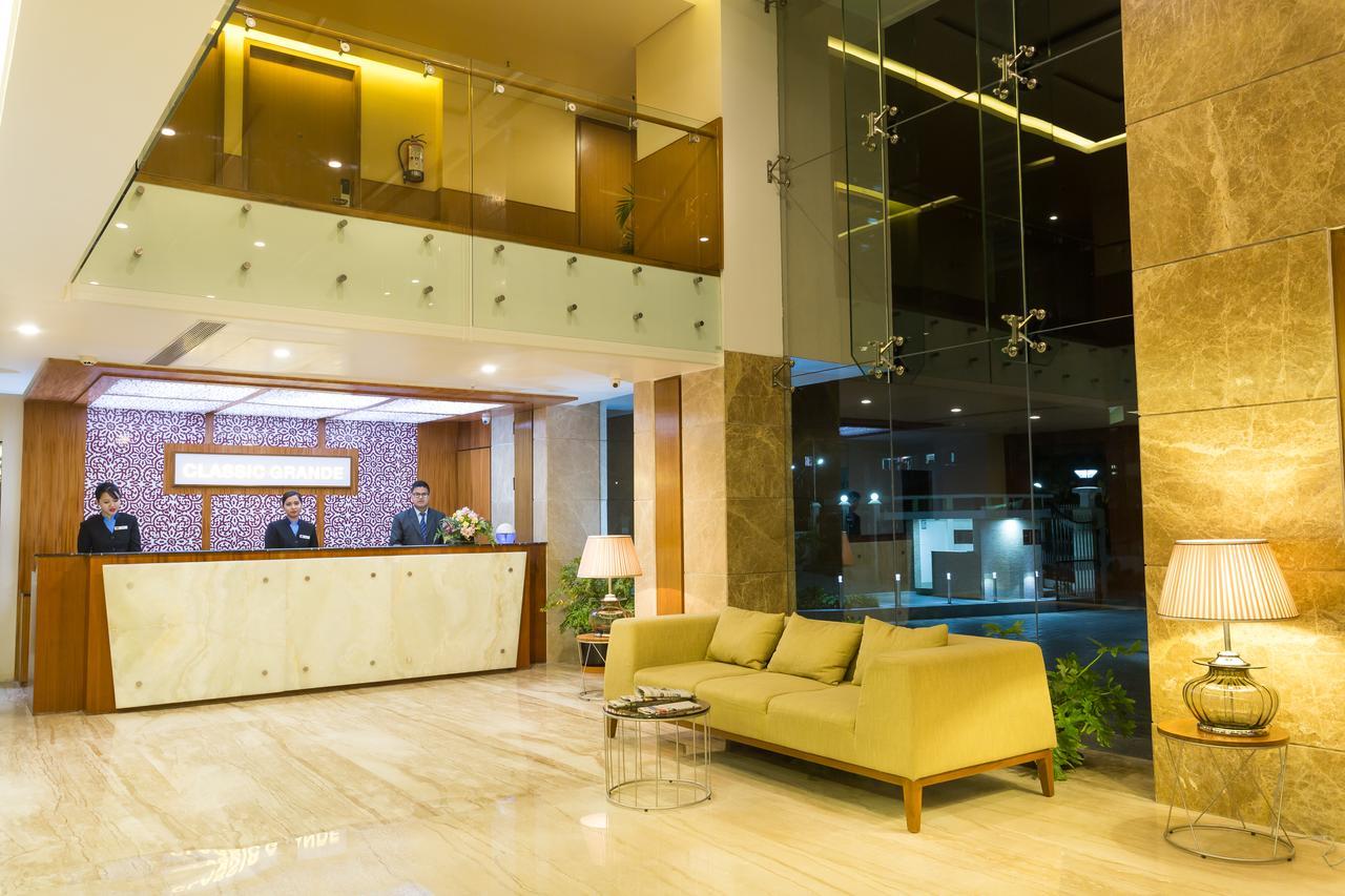 Classic Grande,A Member Of Radisson Imphal Buitenkant foto